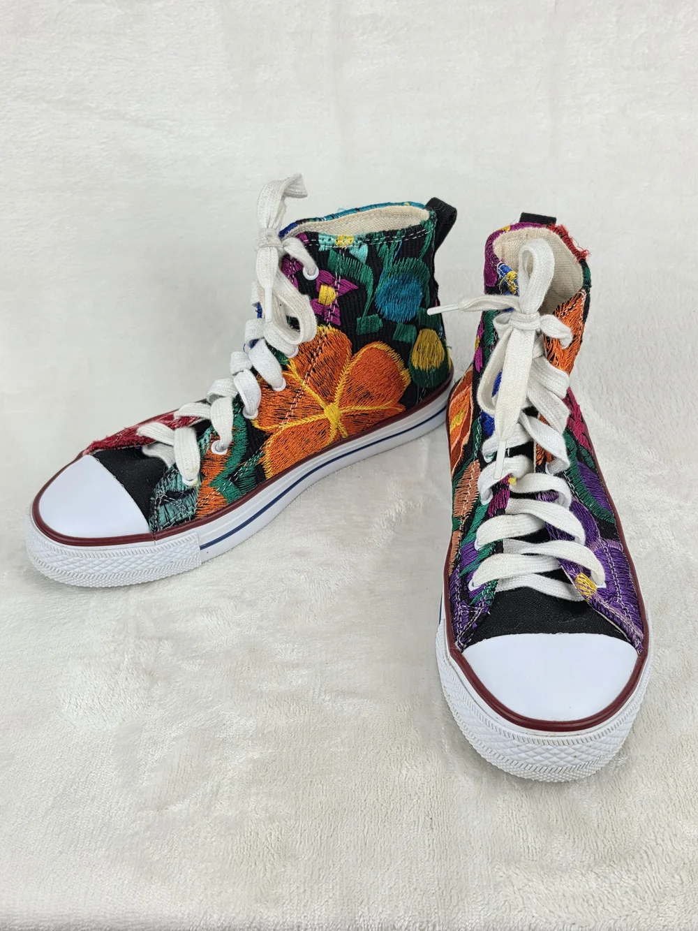 Hikal Bolom Embroidered High Top Sneakers Womens 7 Floral Mexican Artisan